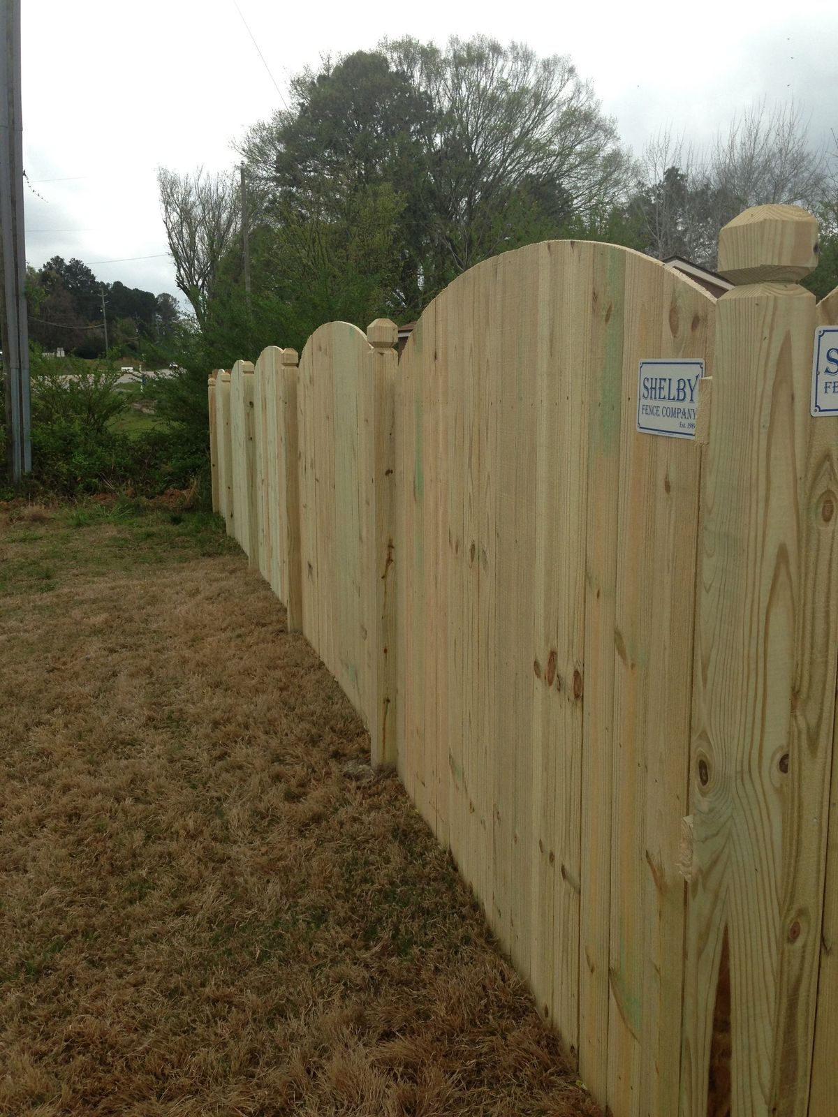Exposed Post Privacy Arched fence installed by Shelby Fence Company in Alabaster, AL