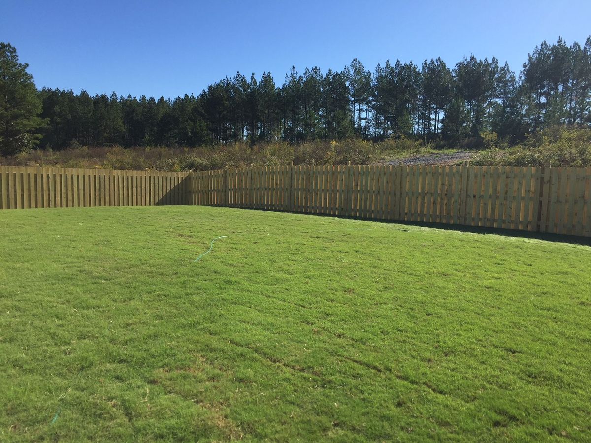 Exposed Post Shadowbox fence installed by Shelby Fence Company in Alabaster, AL