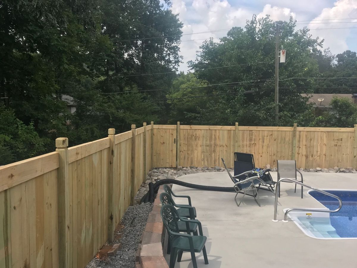 Reynold Privacy Knobbed Post Without Bottom Runner Board 2 fence installed by Shelby Fence Company in Alabaster, AL